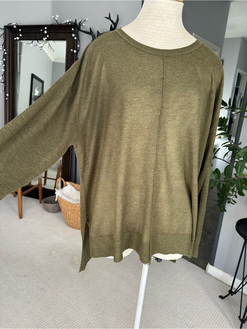 H&M Olive Lightweight Tunic Sweater size large